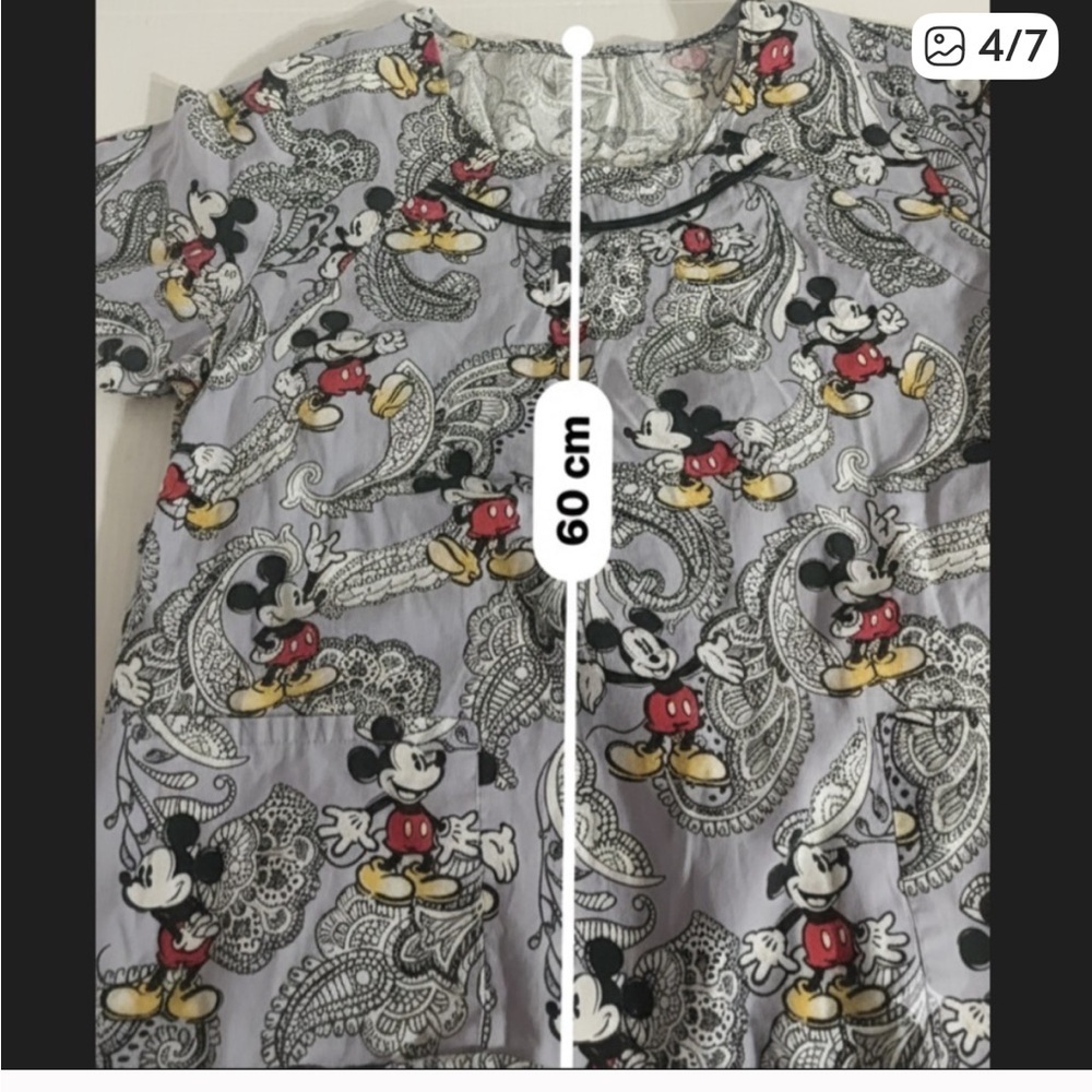 Disney ⚡️ Gray Women's Tee with Mickey Mouse Design size Large - Picture 3 of 7
